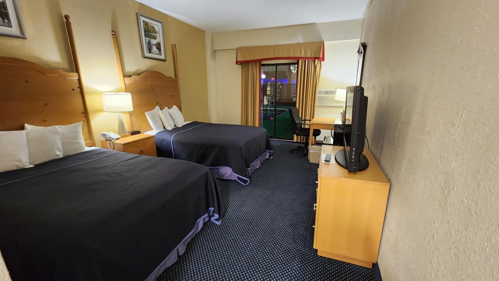 Katahdin Inn & Suites Millinocket Εξωτερικό φωτογραφία
